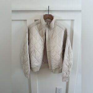 TravisMathew Lights at Night Quilted Bomber Jacket – Women’s S – Pumice Stone